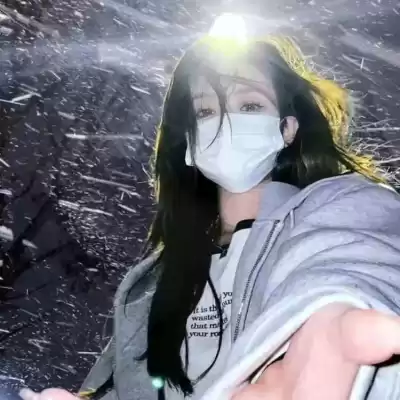 郁雁卉